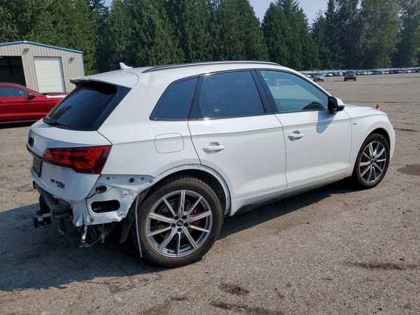 2024 AUDI Q5 E
