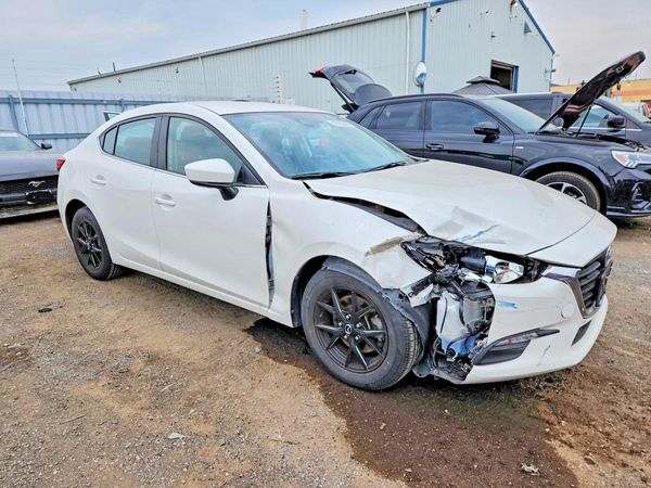 2018 MAZDA 3 Touring