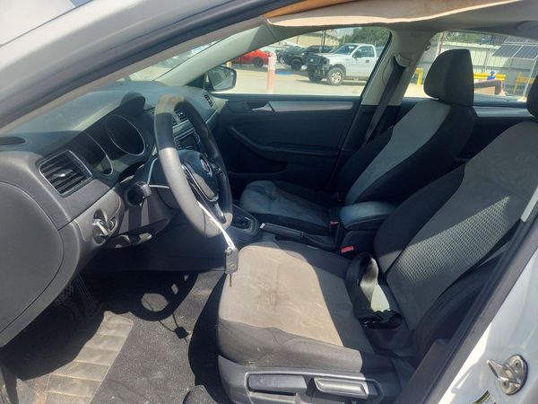 2017 VOLKSWAGEN JETTA