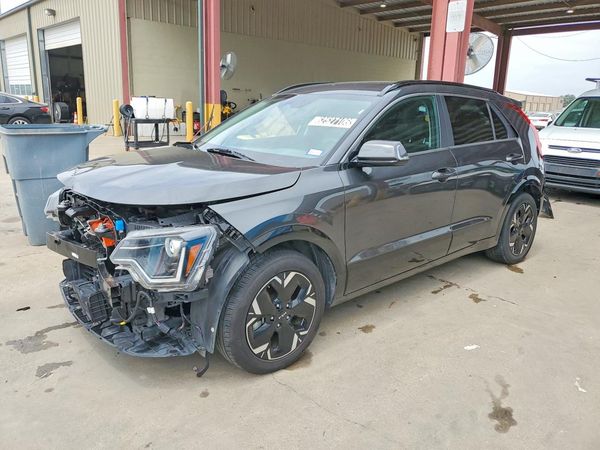 2024 KIA NIRO Wind