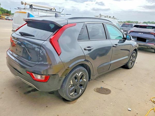 2024 KIA NIRO Wind