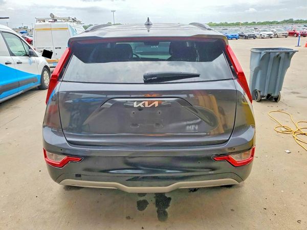 2024 KIA NIRO Wind