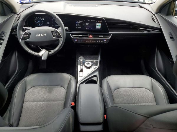 2024 KIA NIRO Wind