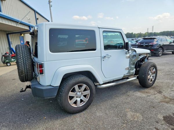 2015 JEEP WRANGLER SAHARA 4X4