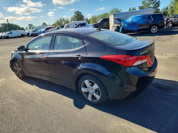 2013 HYUNDAI ELANTRA