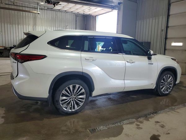 2021 TOYOTA HIGHLANDER Platinum