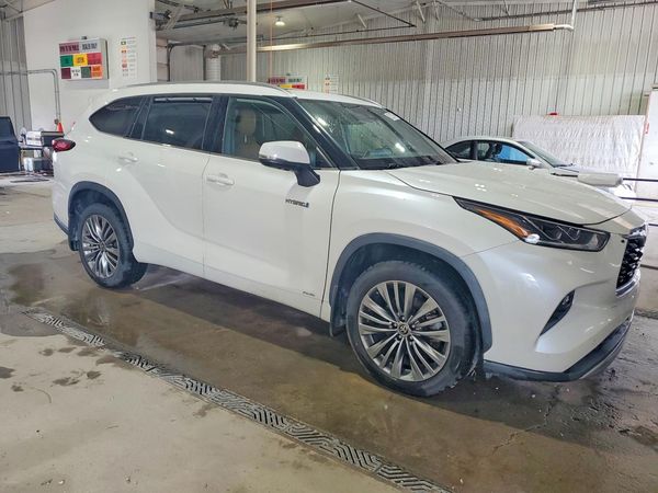 2021 TOYOTA HIGHLANDER Platinum