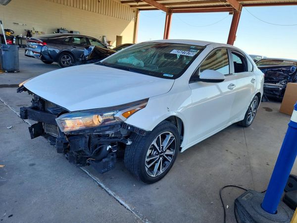 2022 KIA FORTE FE, LXS