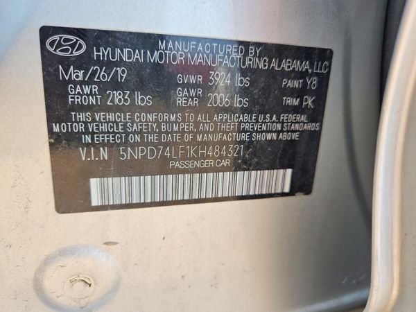 2019 HYUNDAI ELANTRA SE