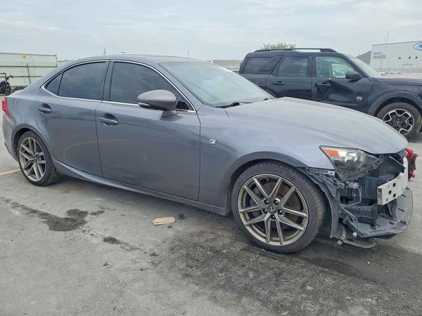 2016 LEXUS IS 200t