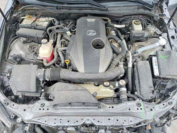 2016 LEXUS IS 200t