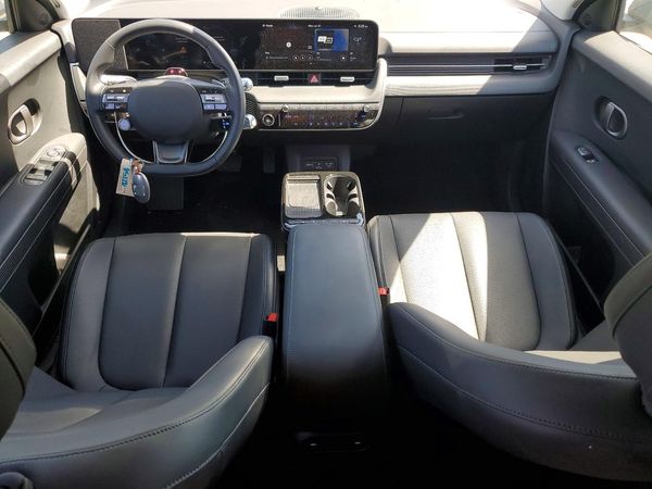 2025 HYUNDAI IONIQ 5 SEL