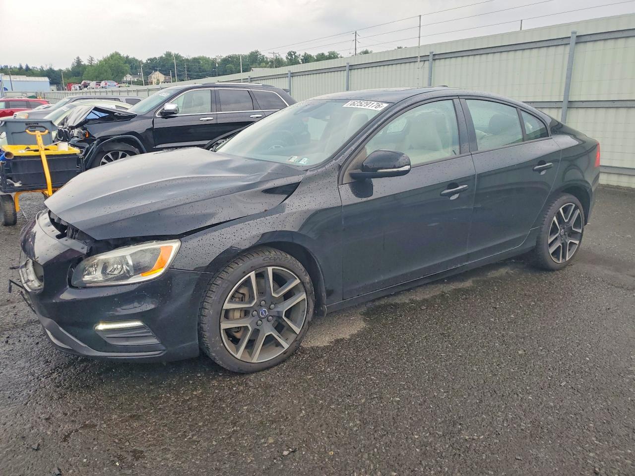 2017 VOLVO S60 Dynamic