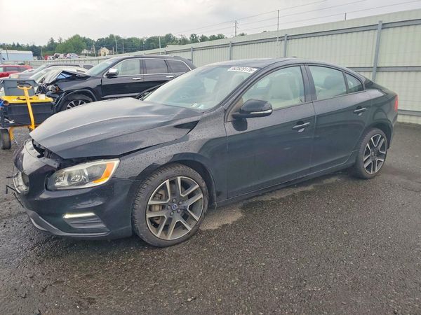 2017 VOLVO S60 Dynamic