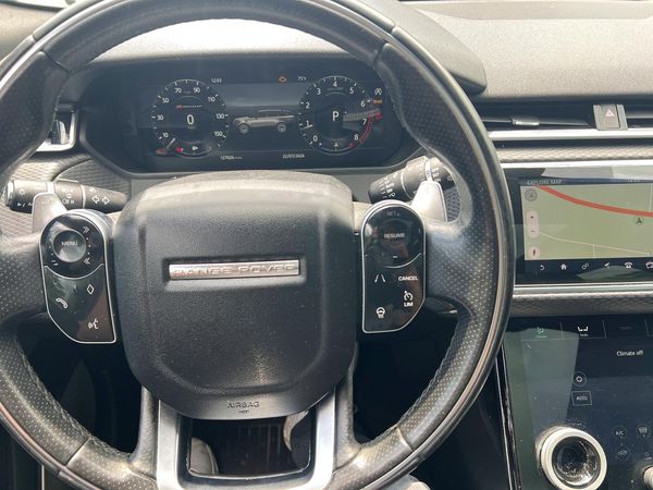 2018 LAND ROVER RANGE ROVER VELAR R-Dynamic SE