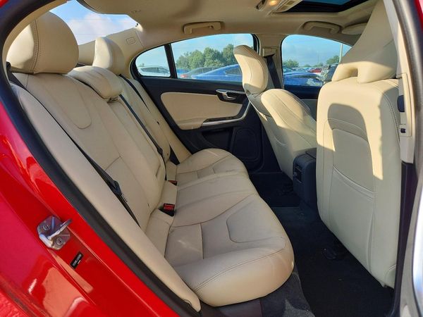 2018 VOLVO S60