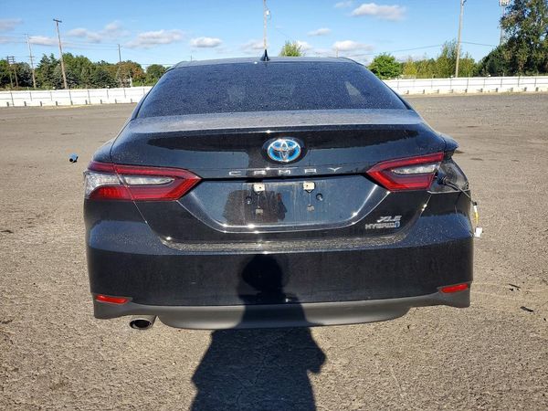 2024 TOYOTA CAMRY XLE