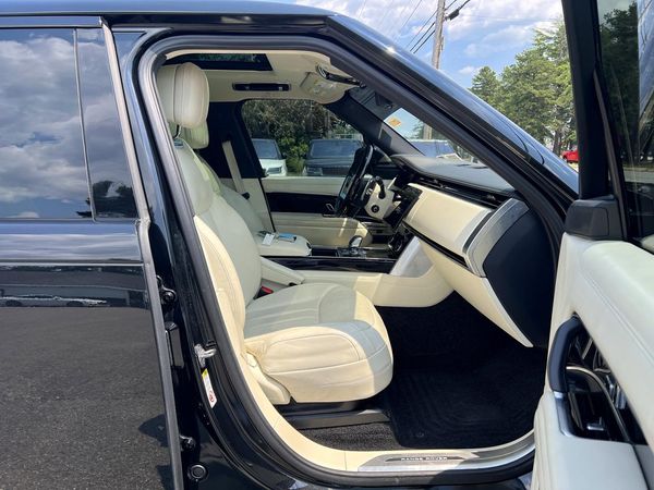 2023 LAND ROVER RANGE ROVER SE