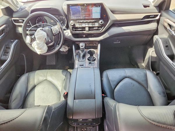 2020 TOYOTA HIGHLANDER
