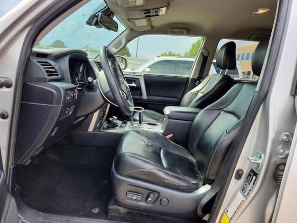 2022 TOYOTA 4RUNNER SR5