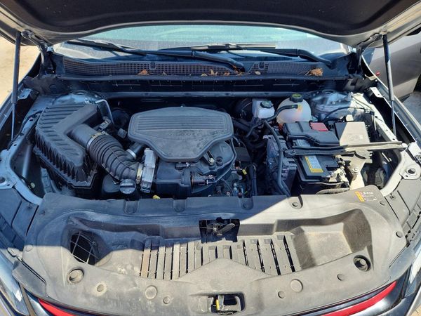 2024 CHEVROLET BLAZER 3LT — Engine bay