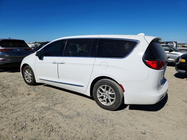 2017 CHRYSLER PACIFICA LX