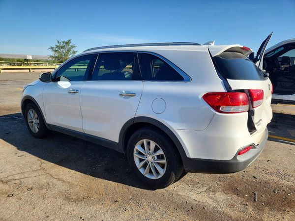 2016 KIA SORENTO L / LX
