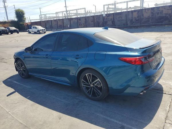 2026 TOYOTA CAMRY