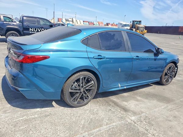 2026 TOYOTA CAMRY