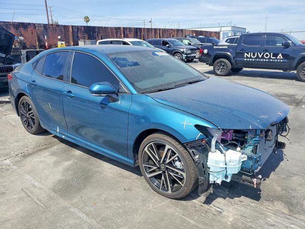 2026 TOYOTA CAMRY