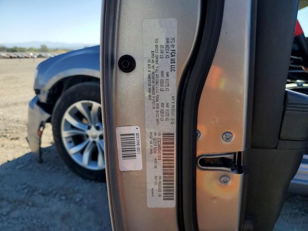 2016 CHRYSLER 300 Limited