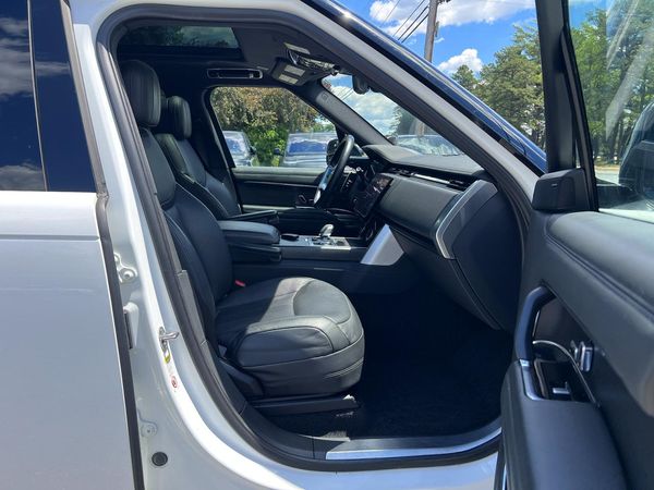 2023 LAND ROVER RANGE ROVER SE