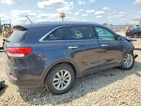 2017 KIA SORENTO L, LX