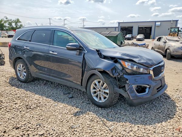 2017 KIA SORENTO L, LX