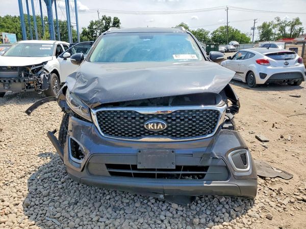 2017 KIA SORENTO L, LX