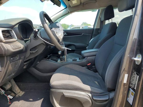 2017 KIA SORENTO L, LX