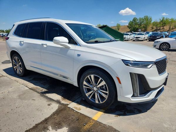 2021 CADILLAC XT6 Platinum Premium Luxury — Passenger 3/4