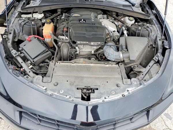 2022 CHEVROLET CAMARO 1LS/1LT — Engine bay