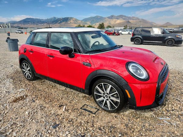 2023 MINI COOPER