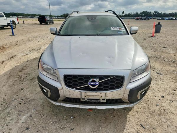 2016 VOLVO XC70