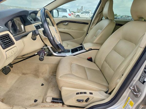 2016 VOLVO XC70