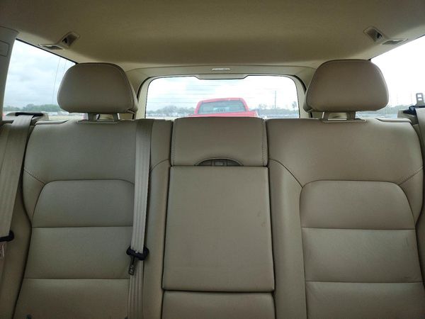 2016 VOLVO XC70
