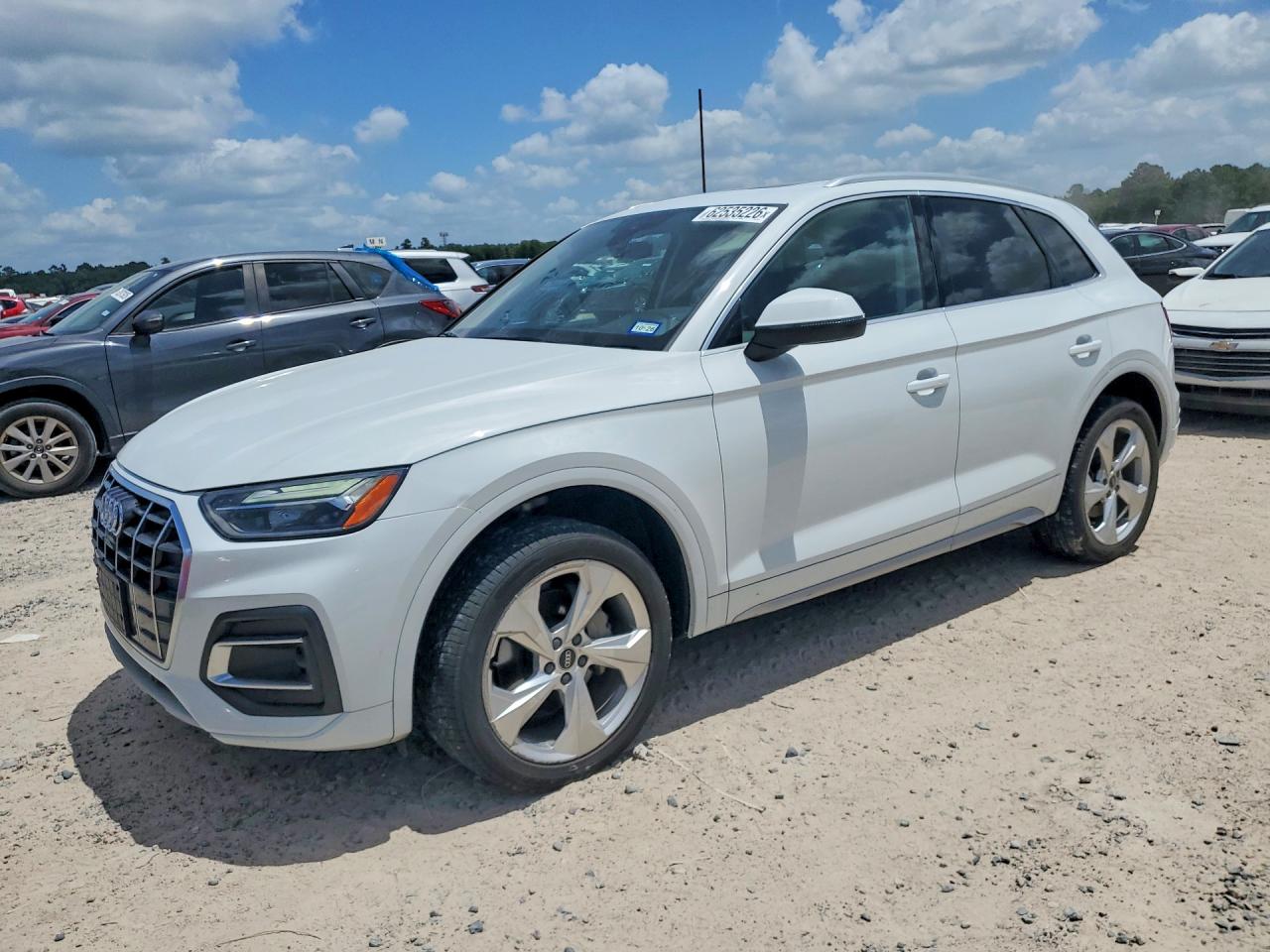 2021 AUDI Q5 quattro Premium Plus