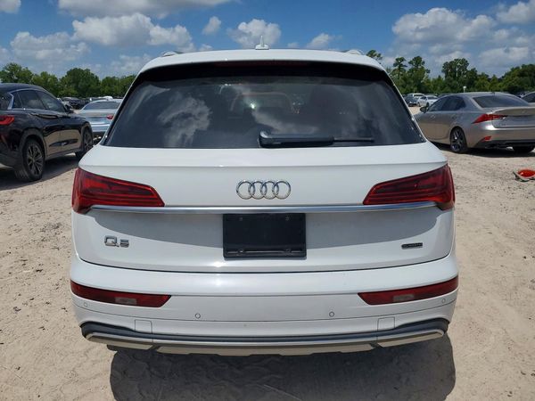 2021 AUDI Q5 quattro Premium Plus