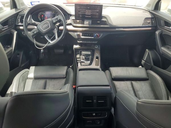 2021 AUDI Q5 quattro Premium Plus