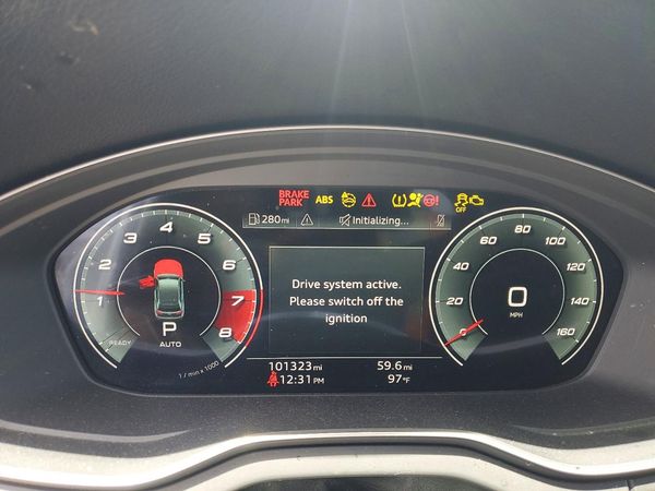 2021 AUDI Q5 quattro Premium Plus