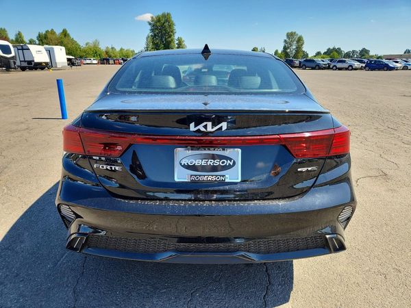 2022 KIA FORTE GT Line