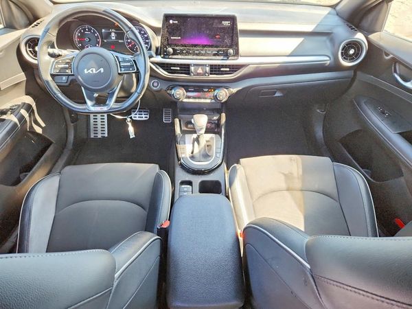 2022 KIA FORTE GT Line