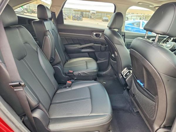 2021 KIA SORENTO SX, SXP