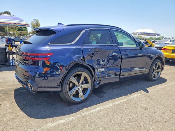 2022 GENESIS GV70